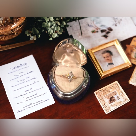 14k gold Diamond cluster ring W/appraisal - Picture 3 of 10